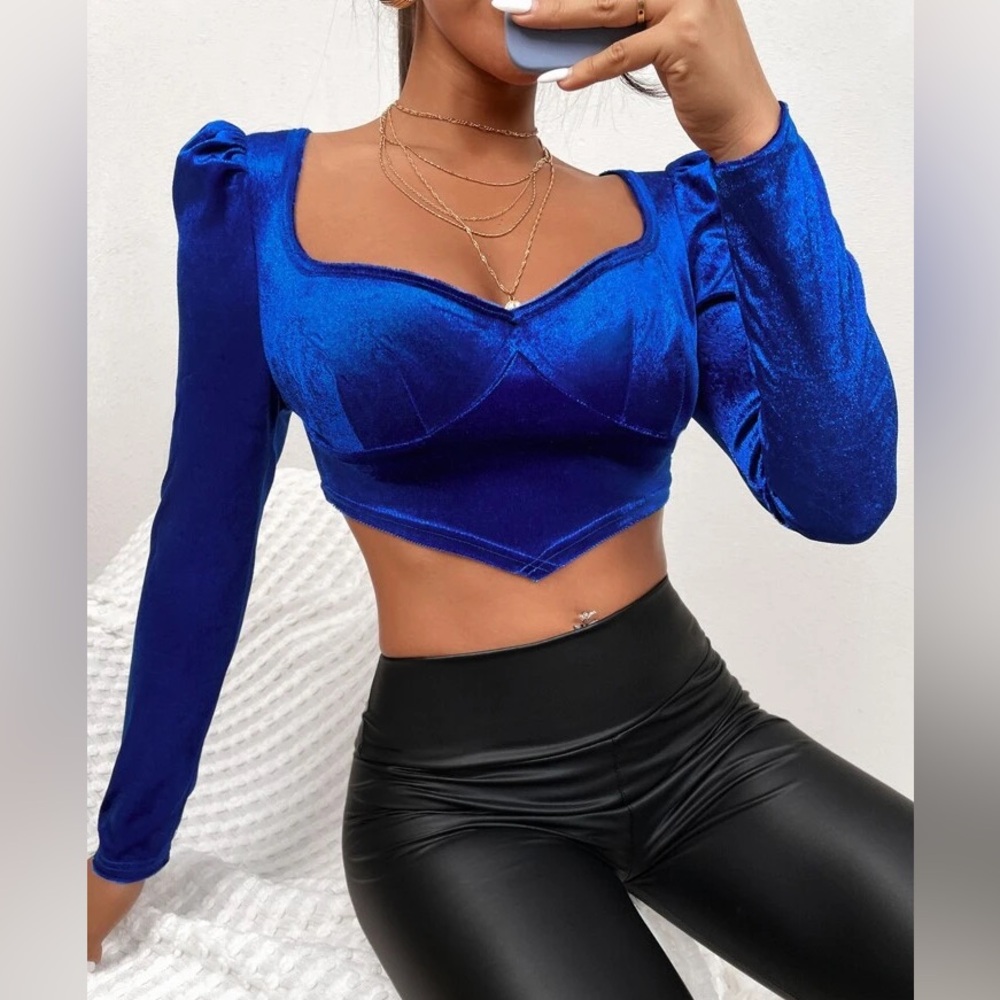 NWT Oh Polly Velvet top sz 6